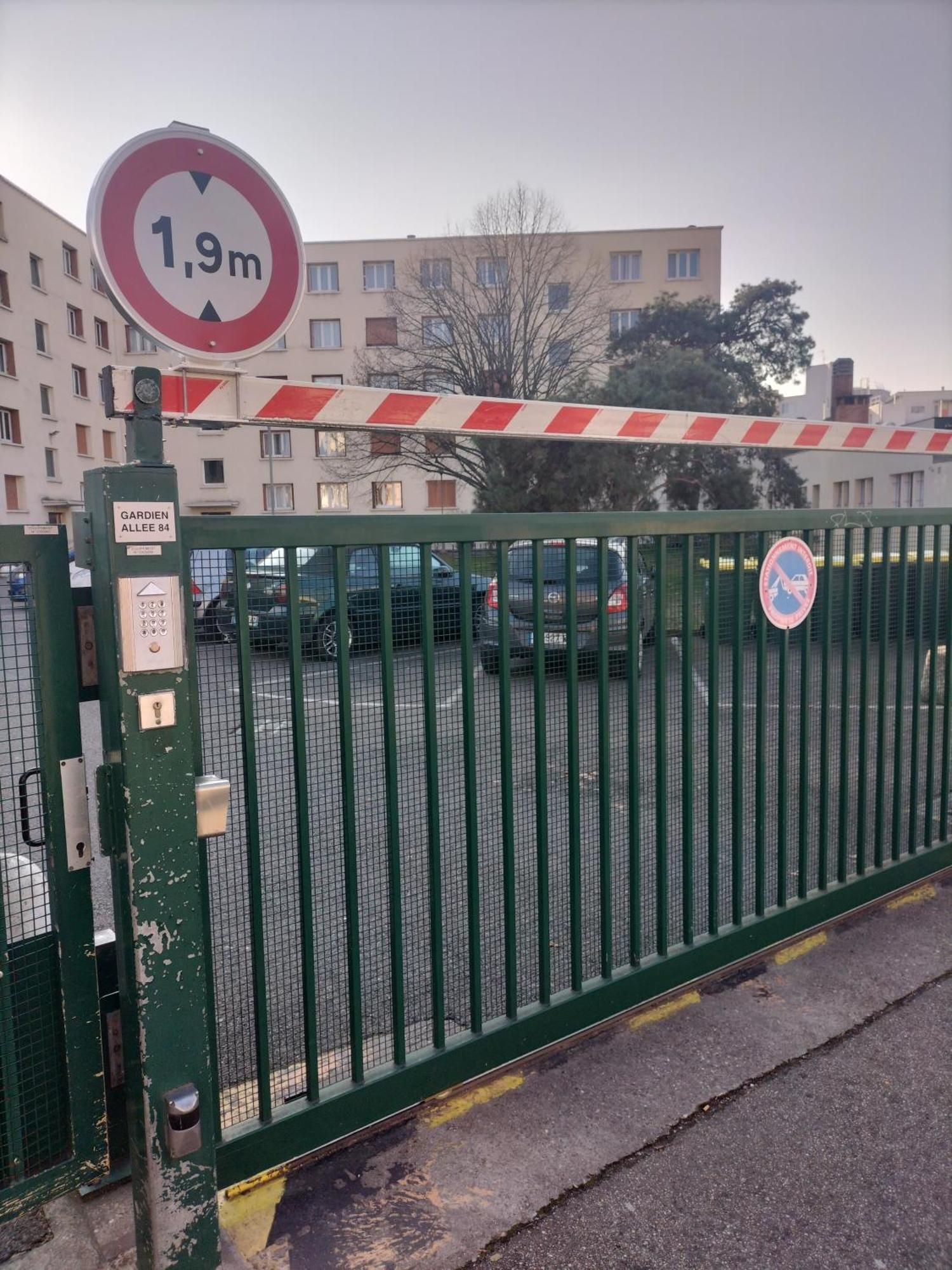 Jolie Appartement Proche Tramway Venissieux Ngoại thất bức ảnh